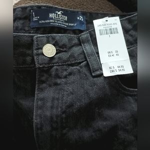 Hollister Ultra High-Rise Relaxed Vintage Short 3" size w25